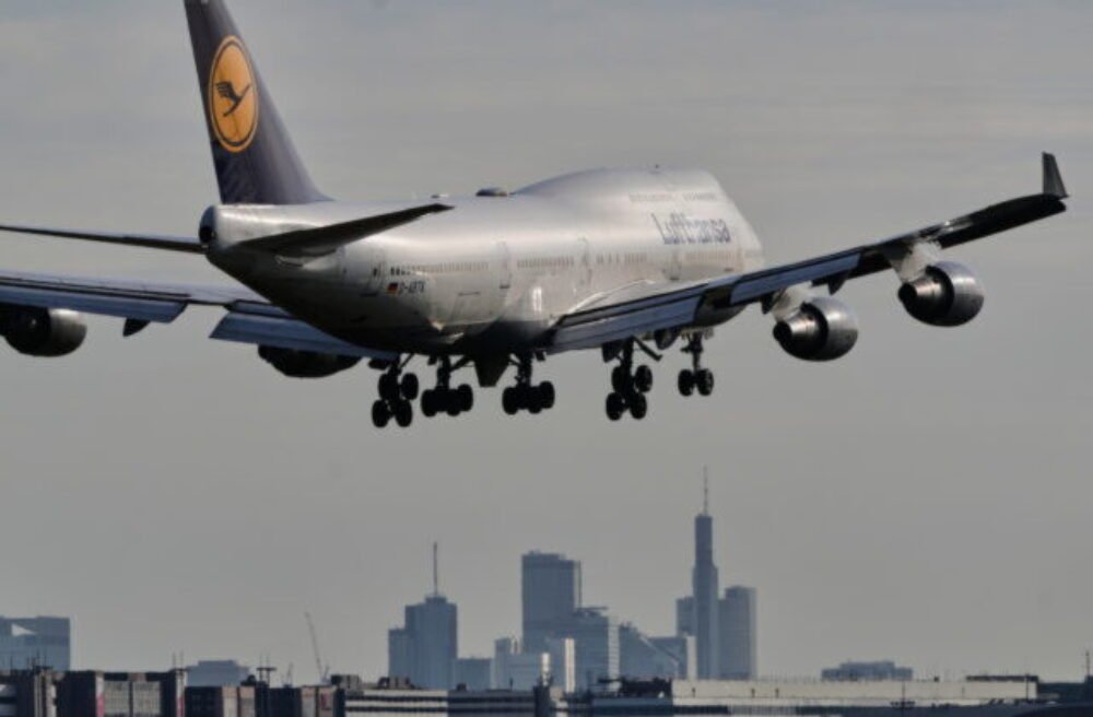 Lufthansa očakáva rast palivových nákladov o pätinu, nezmenený miliardový odhad zisku na rok 2026 zrejme zatiahnu cestujúci