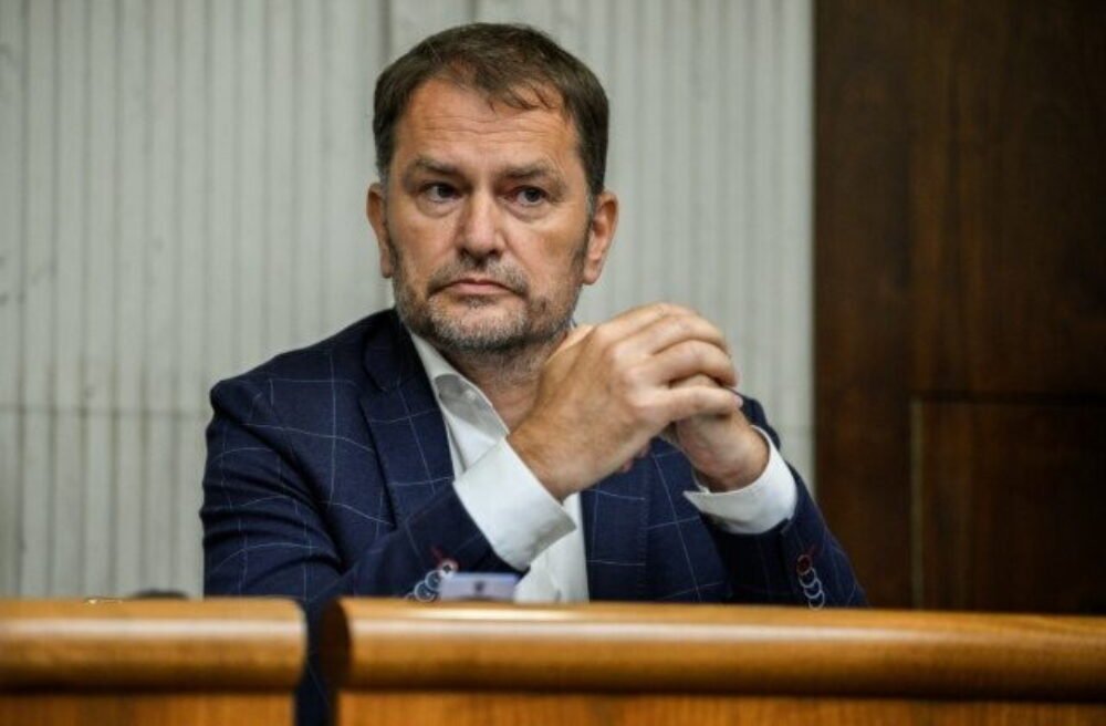 Kým koalícia ľuďom ukradla voľno, sebe si ho nadelila. Matovič hovorí o „mimoriadnom svinstve“