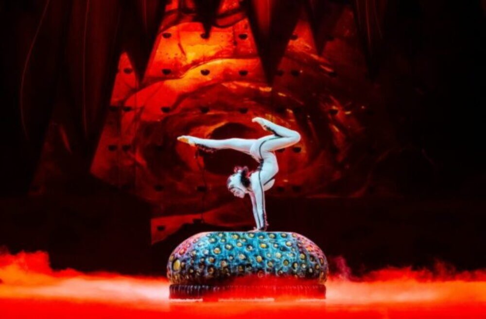 Zaslúži si viac než len kvety. Cirque du Soleil ako špeciálny darček ku Dňu matiek