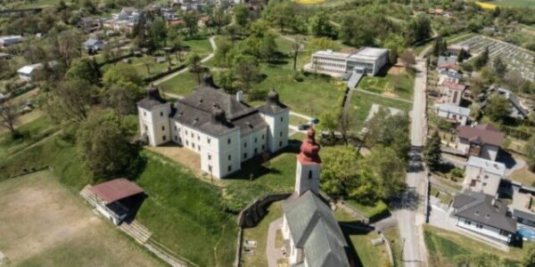 Obnova kaštieľa v Hanušovciach nad Topľou pokračuje druhou etapou – FOTO