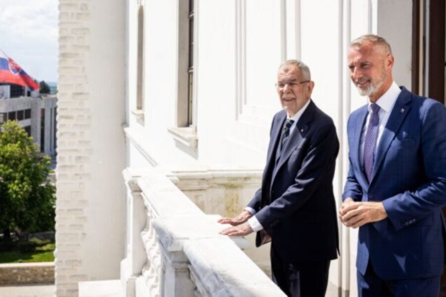 Raši prijal rakúskeho prezidenta Alexandra Van der Bellena, témou bola aj cezhraničná spolupráca- FOTO