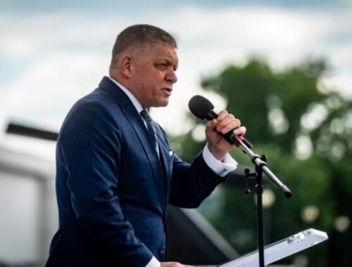 Rezolúciu Európskeho parlamentu vníma Fico len ako politický manifest, vláda v nej nevidí žiadny problém