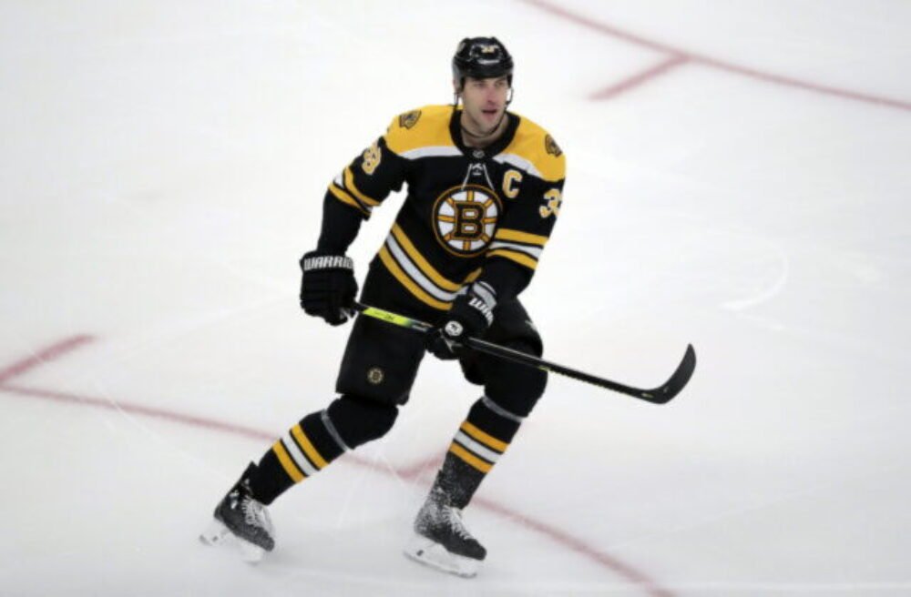 69893_chara_retires_hockey_46099-640x420.jpg Posledné striedanie Zdena Cháru bude v Trenčíne 21. augusta, chce tam mať veľa priateľov – VIDEO