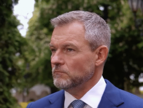 Pellegrini privíta prezidentku Severného Macedónska, plánujú rokovať o energetike i dopravnej dostupnosti