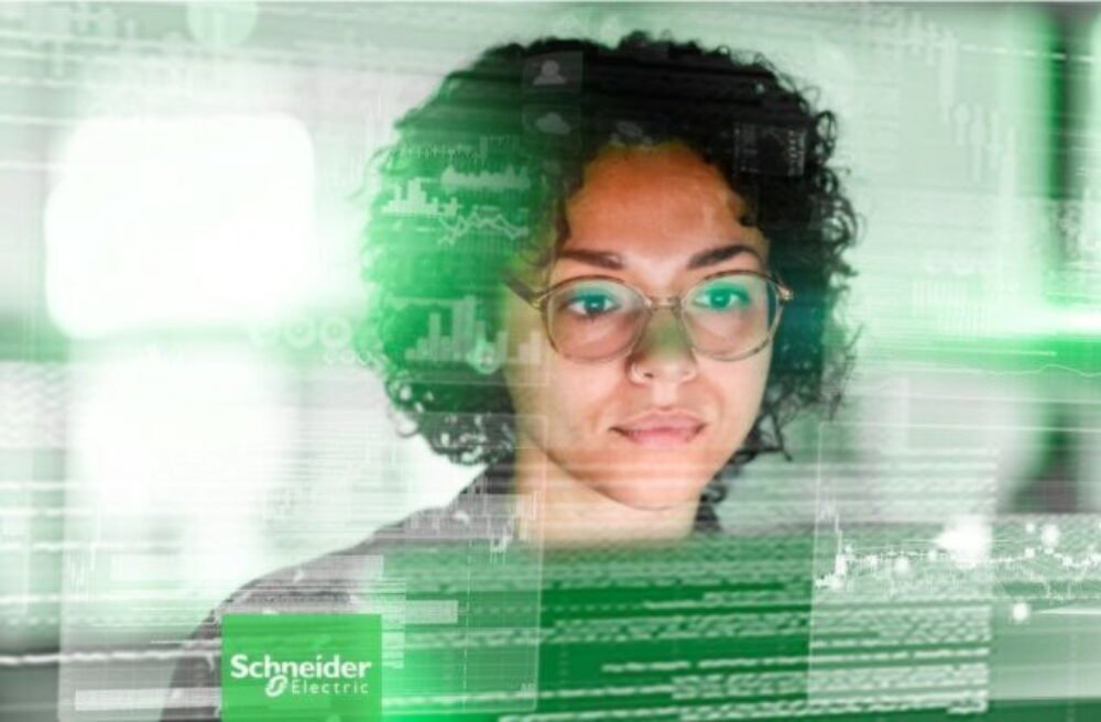 70012_image-schneider-electric-and-deloitte-collaborate-to-drive-ai-enabled-digital-transformation-across-industrial-operations-640x420.jpg Schneider Electric a Deloitte hovoria, že rovnako ako technológie, je dôležitá aj stratégia. Ponúkajú jednotný prístup k modernizácii