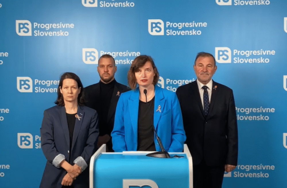 70177_ps-2026-05-15-640x420.png Slovensko je podľa progresívcov „posledný skanzen homofóbie v EÚ“, podnet k uznaniu LGBTI+ manželstiev putuje na ústavný súd