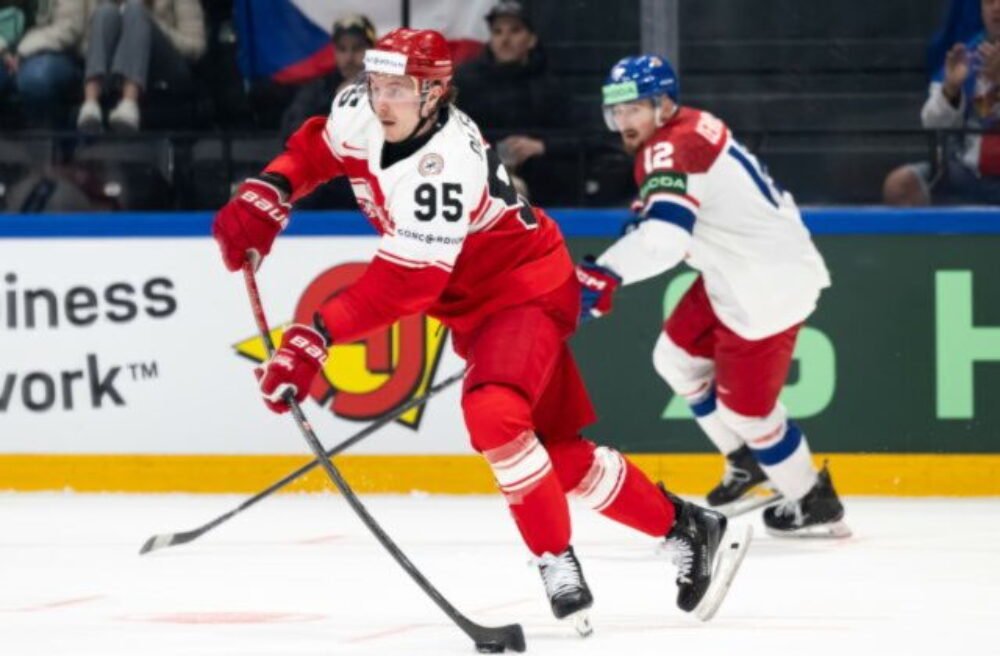 Úvodný deň MS v hokeji 2026 prekvapenia nepriniesol a dva zápasy sa skončili výsledkom 3:1 – VIDEO, FOTO