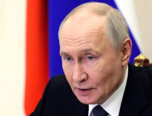 Putin sľubuje bezpečnosť Ruska po eskalácii ukrajinských dronových útokov na rafinérie a regióny