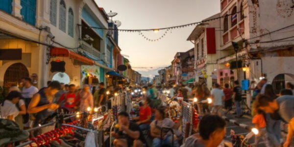 Thajsko sprísňuje pravidlá pre turistov z viac než 90 krajín vrátane Slovenska a Česka
