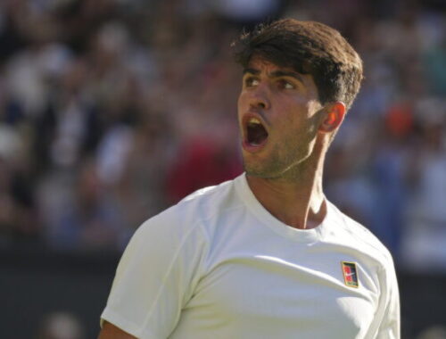Alcaraz sa po Roland Garros odhlásil aj z Wimbledonu, stále ho trápi zranenie zápästia
