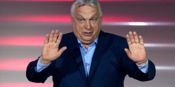 Minister vlády maďarského premiéra Pétera Magyara obvinil Orbána z manipulácie rozpočtu