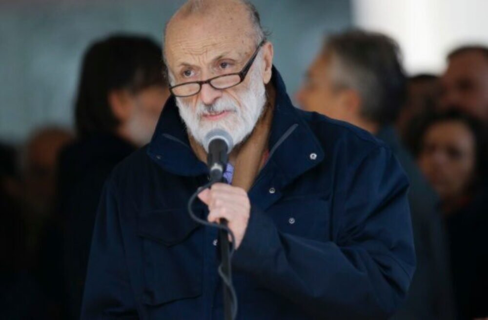 70823_italy_obit_petrini_92383-640x420.jpg Zomrel taliansky novinár a zakladateľ hnutia Slow Food Carlo Petrini, mal 76 rokov