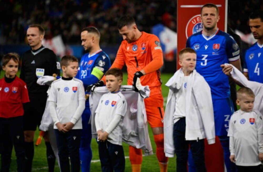 70890_slovakia_kosovo_wcup_soccer_55737-scaled-640x420.jpg Záujem o Dúbravku údajne majú oba pražské „S“. Vráti sa po 8 rokoch do Sparty?