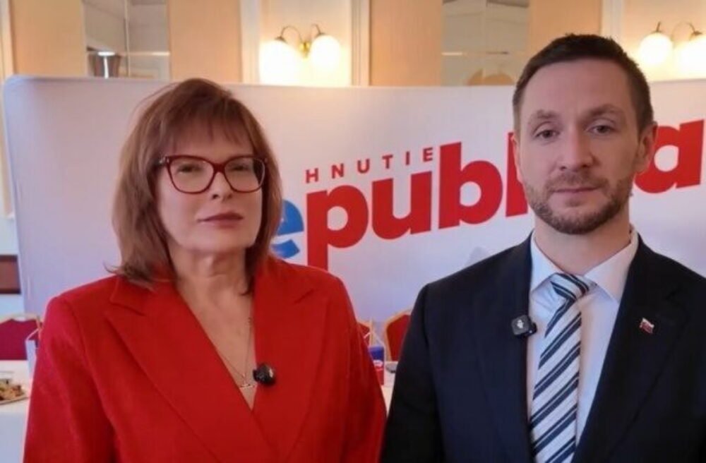 71008_belousovova-uhrik-640x420.jpg Republika podporuje Annu Belousovovú v kandidatúre na post predsedníčky Žilinského kraja – VIDEO
