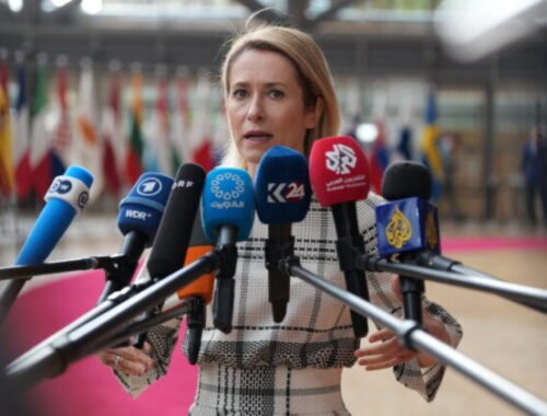 Brusel si predvolal ruského diplomata po hrozbách útokmi na Kyjev