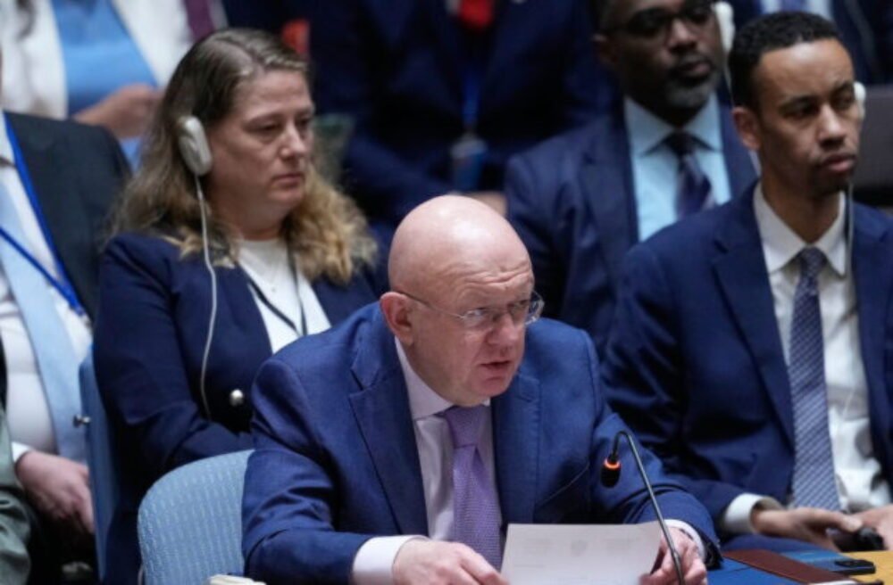 Desiatky krajín odsúdili ruské hrozby voči ambasádam v Kyjeve