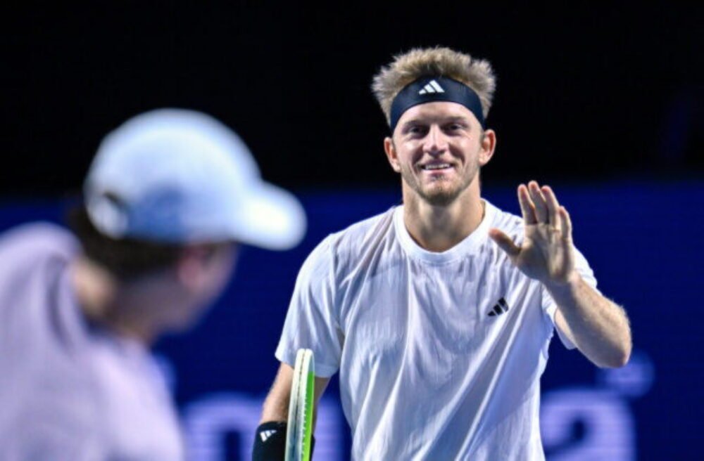 Šok počas Roland Garros: Tréner poslal svojmu zverencovi správu, že končí a zablokoval si jeho číslo. Neurobil to prvýkrát – VIDEO