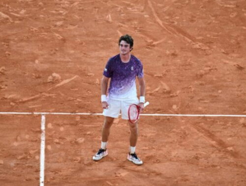 Brazílsky mladík vyradil srbského matadora. Po Sinnerovi sa z Roland Garros porúča aj Djokovič