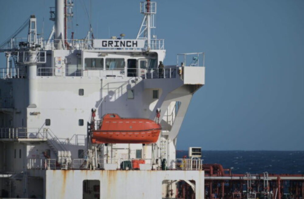 Zadržanie ruského tankera hraničí s medzinárodným pirátstvom, reagoval Kremeľ na najnovšiu operáciu francúzskeho námorníctva