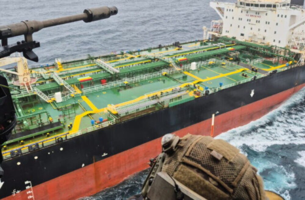Zadržaný tanker z ruskej „tieňovej flotily“ vplával do francúzskeho prístavu