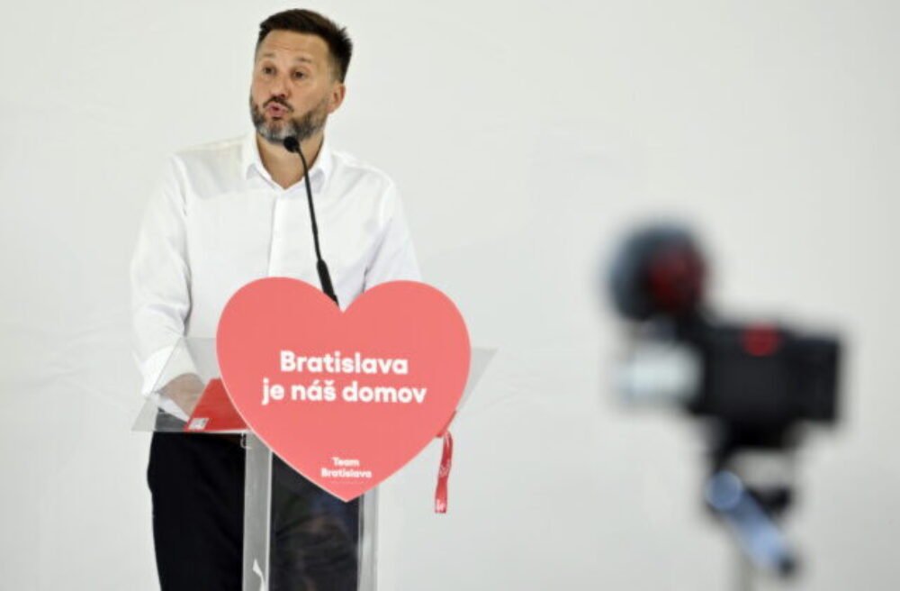 Vallo predstavil volebný program mestskej strany Team Bratislava, sľubuje zlepšenie cestnej dopravy – FOTO