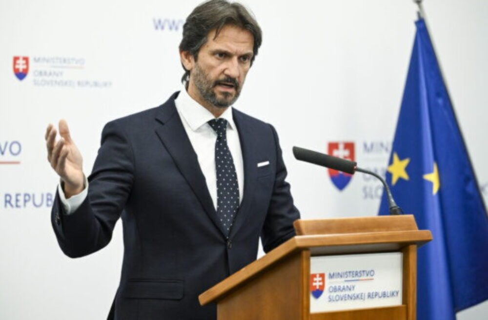 Kaliňák odmieta jadrové zbrane pre Slovensko, podporuje však politiku jadrového odstrašenia