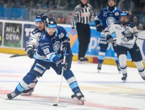 Slovenský talent mieri do NHL? Calgary vraj v Nitre našlo vysnívaného centra
