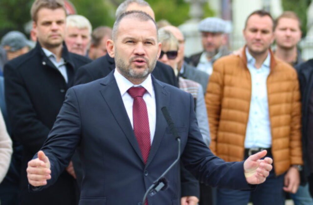 Becík získal podporu desiatok starostov, o kandidatúre na župana však ešte nerozhodol