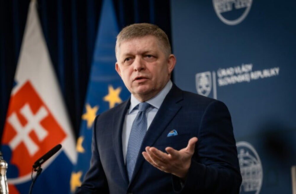 Odstúpi premiér Fico z funkcie? Progresívci mu pripomínajú vlastné slová po zisteniach o príjmoch jeho syna – VIDEO