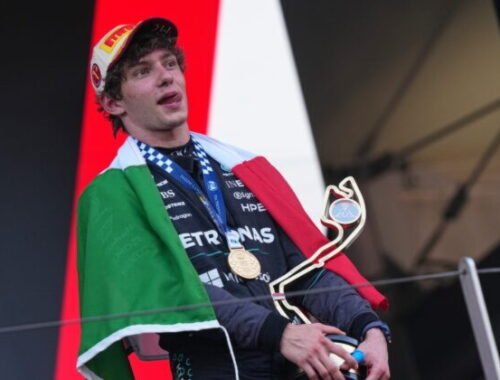 Antonelli mieri v Barcelone na šieste víťazstvo v seriáli F1 bez prerušenia. Podarí sa mu to?