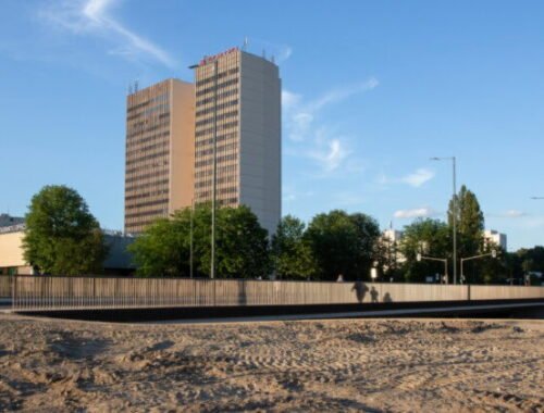 Top foto dňa (11. jún 2026): Premostenie pri Technopole, Tatravagónka v Poprade, park a železnica