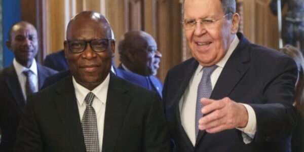 Študenta z Rovníkovej Guiney, ktorý tvrdil, že ho prinútili bojovať za Rusko, prepustili