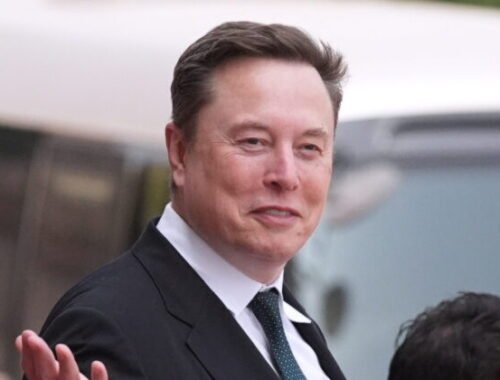 Elon Musk sa stal prvým bilionárom sveta, akcie SpaceX po debute prudko vzrástli