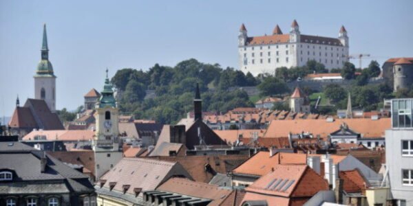 Bratislava mení volebný systém, namiesto pôvodných 17 obvodov ich bude len 11