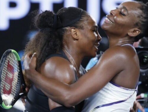 Wimbledon opäť privíta sestry Williamsové. Serena a Venus si spolu zahrajú štvorhru