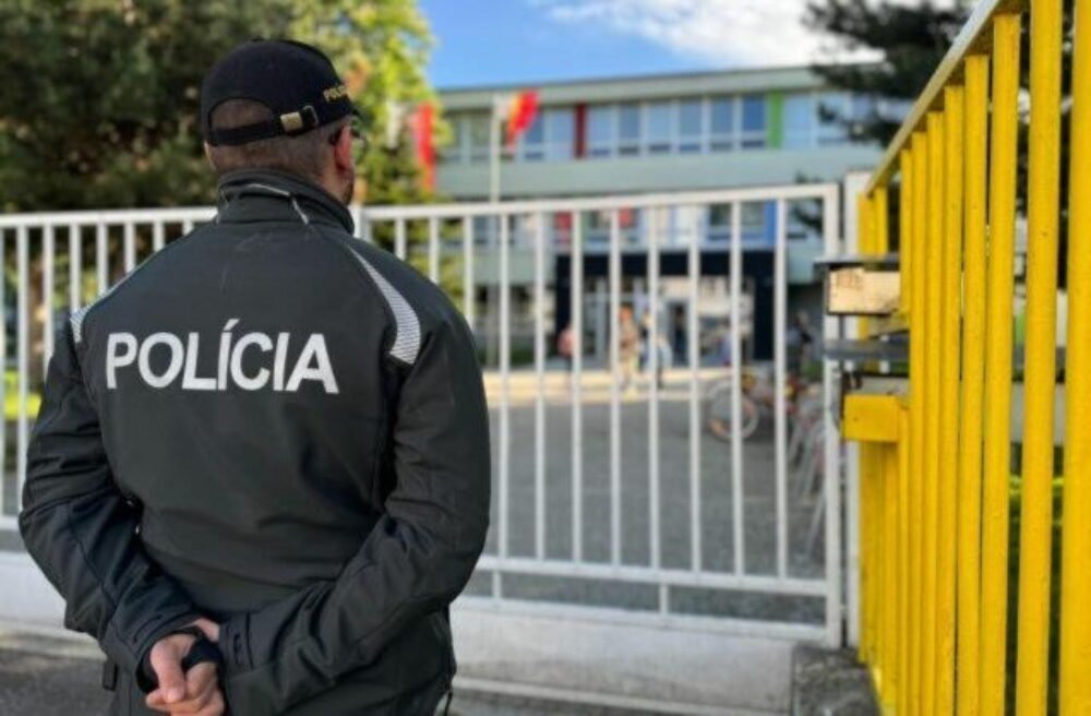 Polícia spúšťa osvetovú kampaň „Hejt nie je názor“, má upozorniť na rastúcu nenávisť v online priestore – VIDEO
