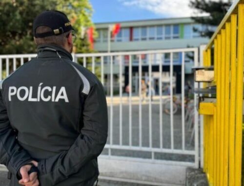Polícia spúšťa osvetovú kampaň „Hejt nie je názor“, má upozorniť na rastúcu nenávisť v online priestore – VIDEO