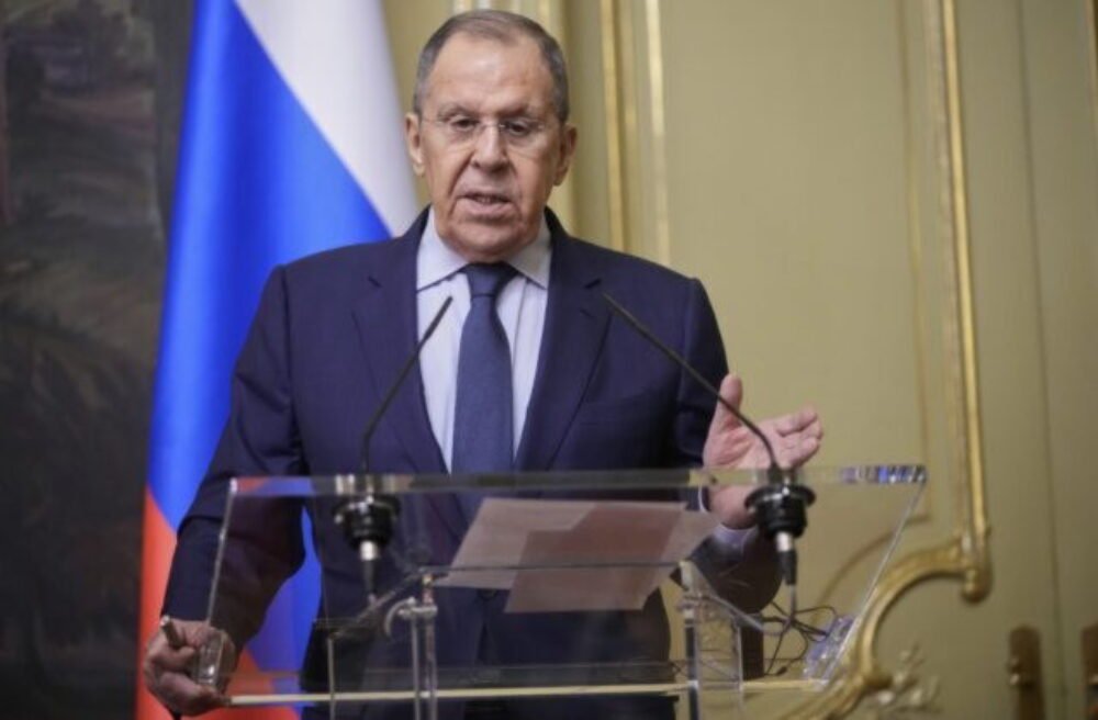 Lavrov: Ruské ciele na Ukrajine sa dajú dosiahnuť diplomatickou cestou