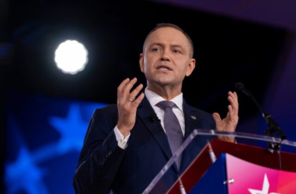 73256_cpac_republicans__2642-640x420.jpg Poľský prezident Nawrocki odobral Zelenskému najvyššie štátne vyznamenanie