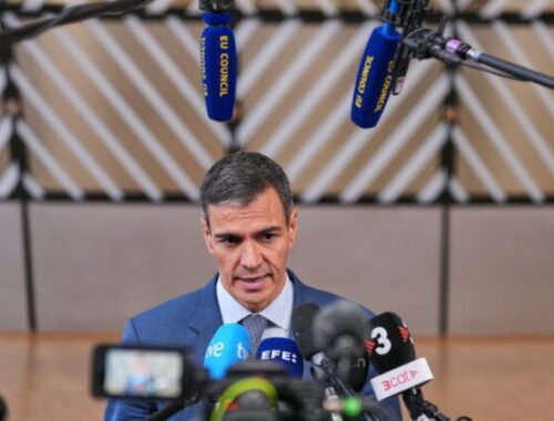 Manželka španielskeho premiéra Sáncheza sa postaví pred súd pre podozrenia z korupcie