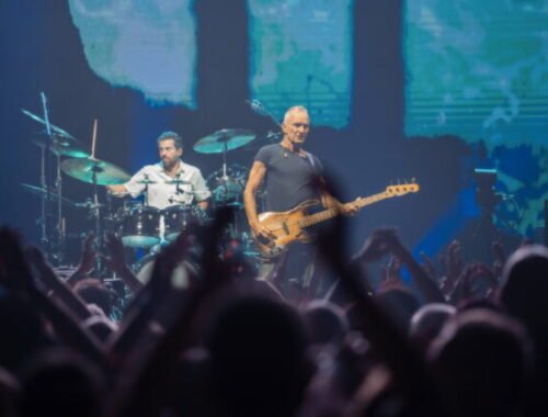 Top foto dňa (21. jún 2026): Koncert Stinga, búrka v Bratislave, letný slnovrat, bociany a požiar Iron Fire