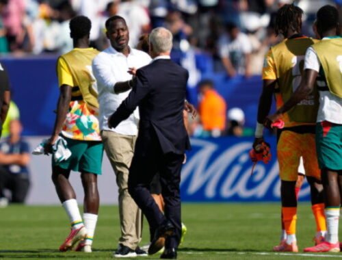 Nevyplatené bonusy, tréner bez zmluvy aj odmietanie jedla v hoteli. Senegal má problémy mimo ihriska