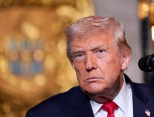 Kongres symbolicky pokarhal Trumpa za vojnu s Iránom