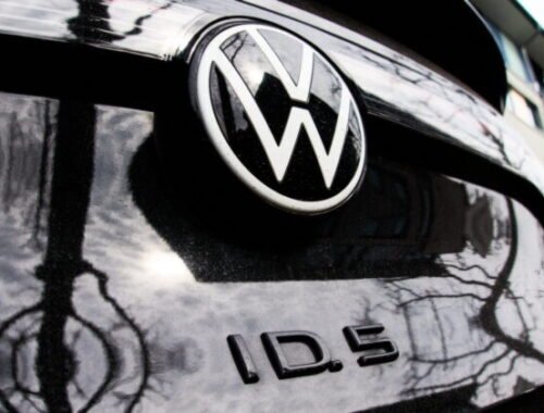 Volkswagen údajne zvažuje zrušenie až 100-tisíc pracovných miest, zatiaľ len v Nemecku