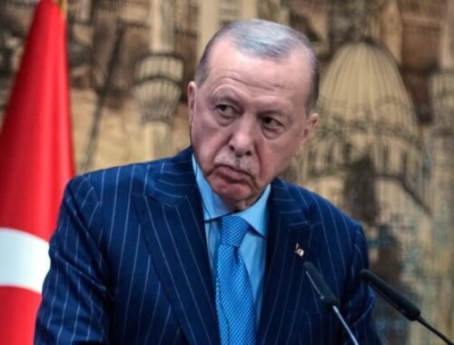 Ankara pred samitom NATO žiada o plnohodnotné zapojenie do európskych obranných a bezpečnostných štruktúr