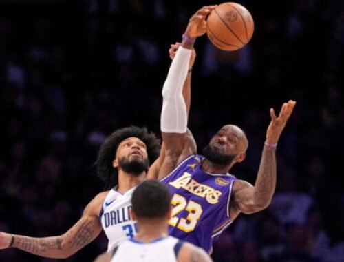 Pocta od Dončiča na rozlúčku s LA Lakers. Veterán James bude pokračovať v inom klube