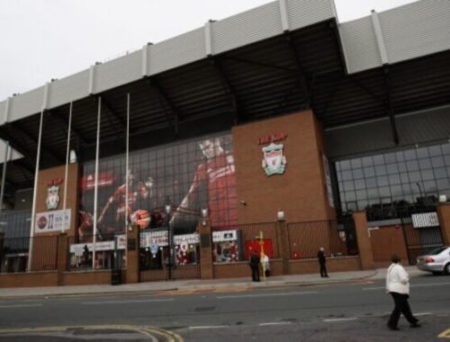 FC Liverpool získal francúzskeho obrancu. Klub z Rennes získa štedré odstupné