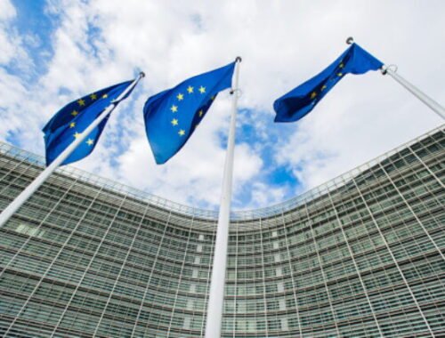 Európania v čase rastúcej geopolitickej neistoty čoraz viac vnímajú Úniu ako záruku stability