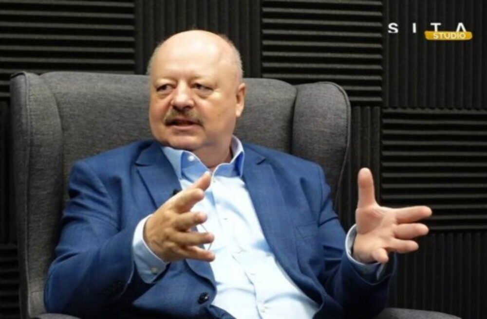 74518_general-pavol-macko-v-podcaste-okno-do-sveta-640x420.jpg Naď vyčíta opozícii, že pri referende nebola v jednom šíku. Chcel byť osamelý bežec, no teraz mu pri prehre chýbame, skonštatoval Macko – VIDEO