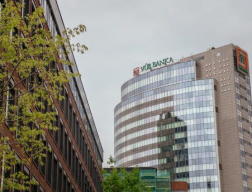VÚB banka spúšťa s podporou Intesa Sanpaolo novú sieť finančných agentov